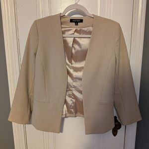 Ellen Tracy Women's Cream Blazer